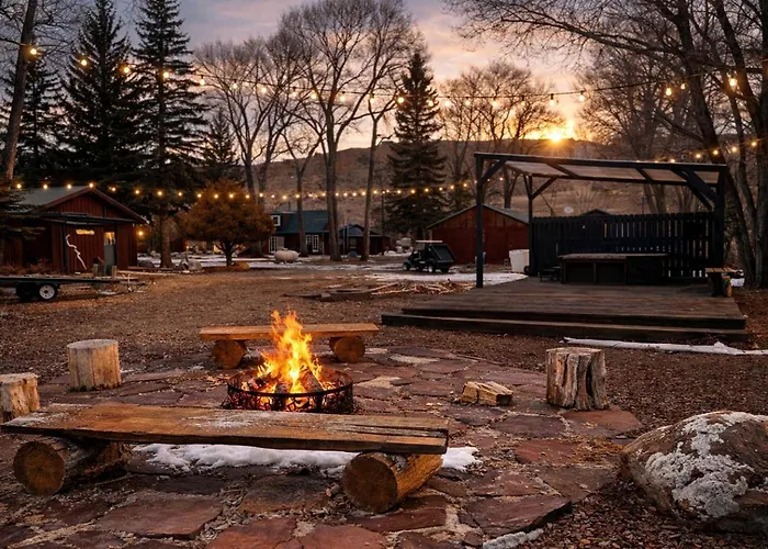 Scenic Riverfront Wagon Retreat Near Wind River Range In Dubois, Wyoming Dubois